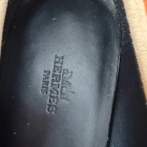 Hermes Beige Suede Loafers with light Kelly Gold Buckle - Picture 4 of 7